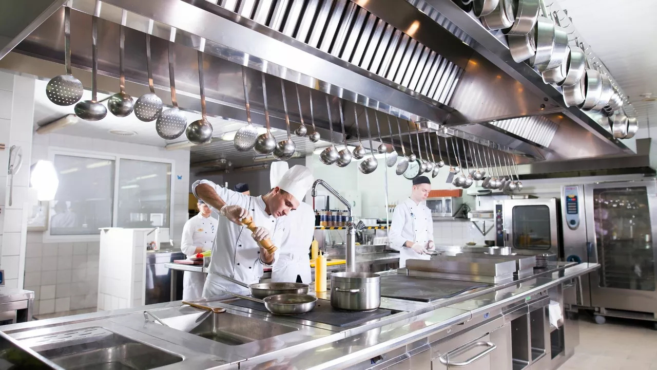 What are the different positions in a restaurant kitchen?